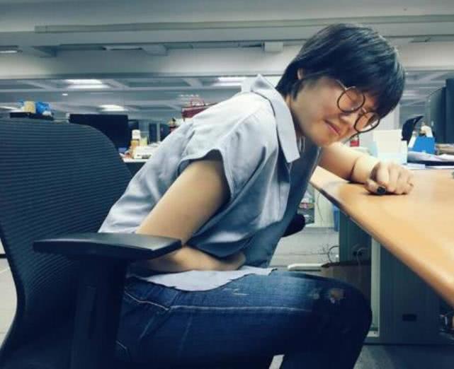 生理期军训怎么跟教官请假,军训时来姨妈怎么跟教官请假