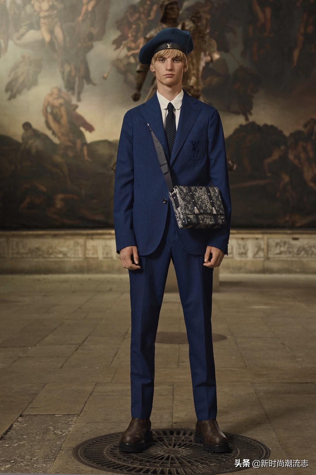 新男款lv包单肩斜挎包带按扣,lv2023早春男装包刺绣