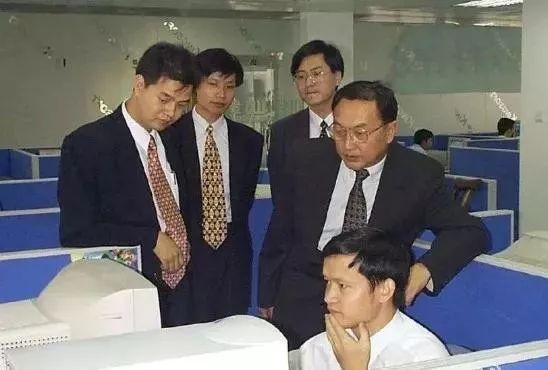 WPS，死磕微软31年，如今终上市