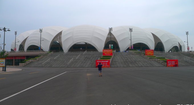 行路难不忘报国,中超球队体育场