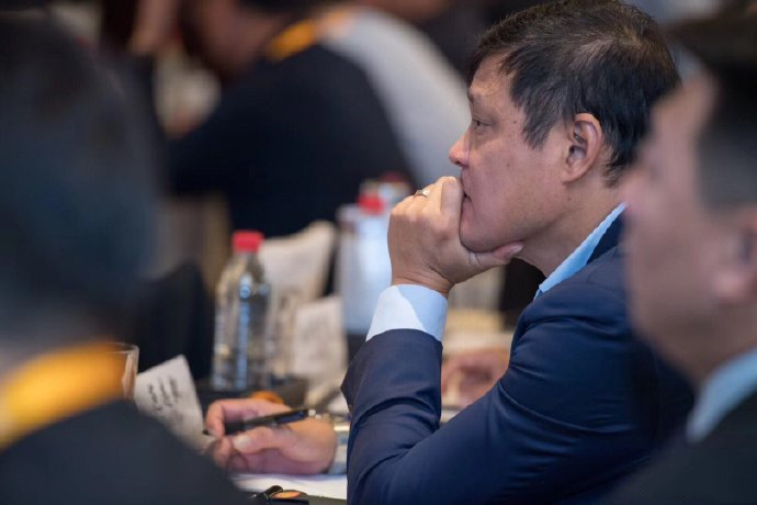 足球先生范志毅被调侃,足球先生点评范志毅