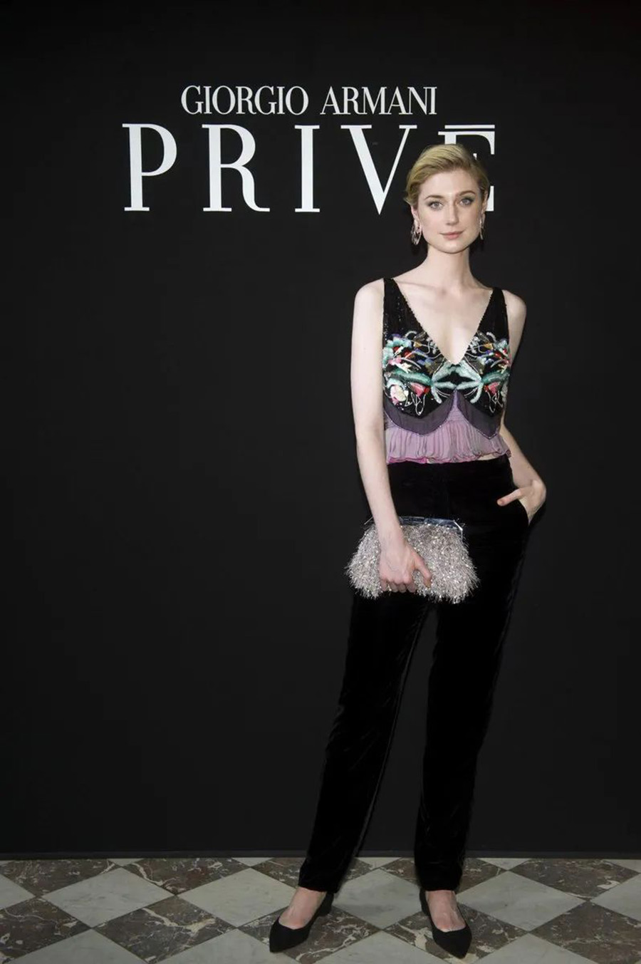 信条伊丽莎白德比齐片段,伊丽莎白德比齐信条照片