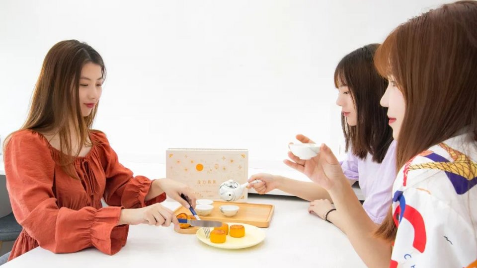 美心流心奶黄月饼2021官方价格,爆浆流心月饼合集