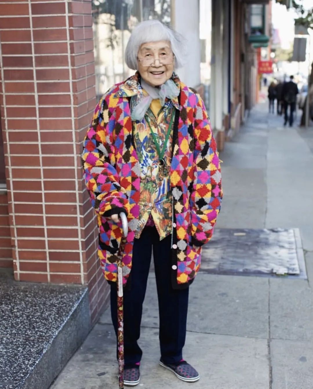 麦当娜50岁时穿衣打扮,61岁麦当娜自曝秀出美貌不减年华