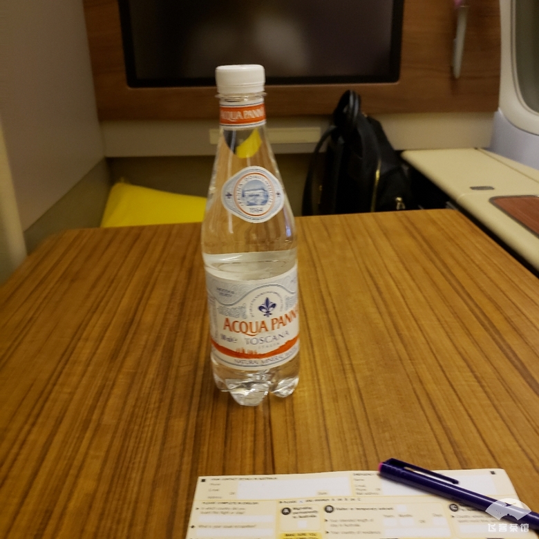 打卡泰航波音747头等舱，贴心空姐疯狂投喂，大龙虾鱼子酱吃到撑