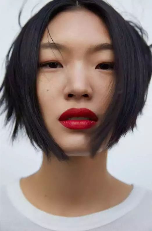 ZARA竟然出彩妆了