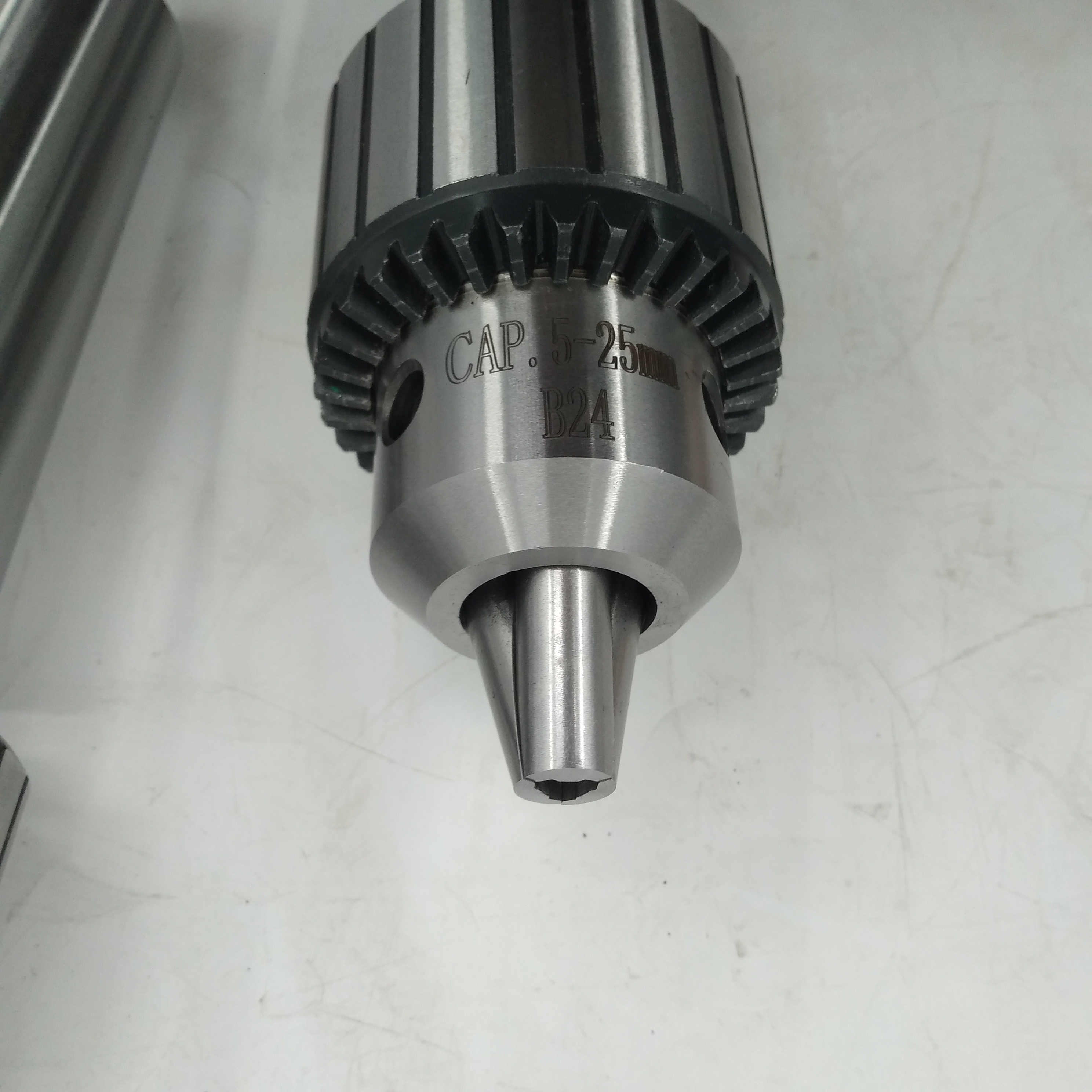 钻夹头的构造图解,钻夹头工作原理