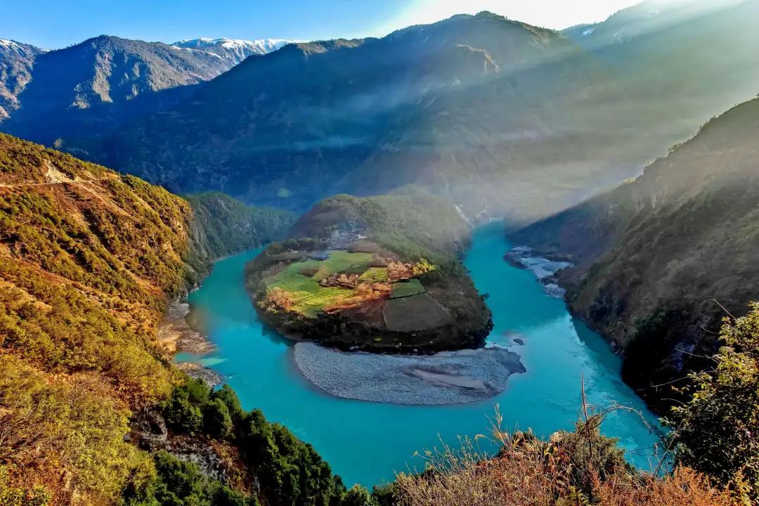 滇藏线香格里拉到稻城亚丁,成都318川藏线稻城自驾游5天路线