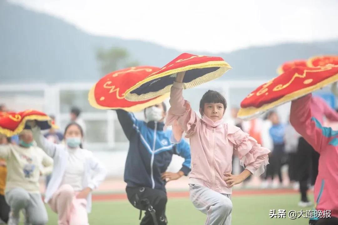 让孩子学礼仪对他有好处吗,让学生既能玩又能学到知识