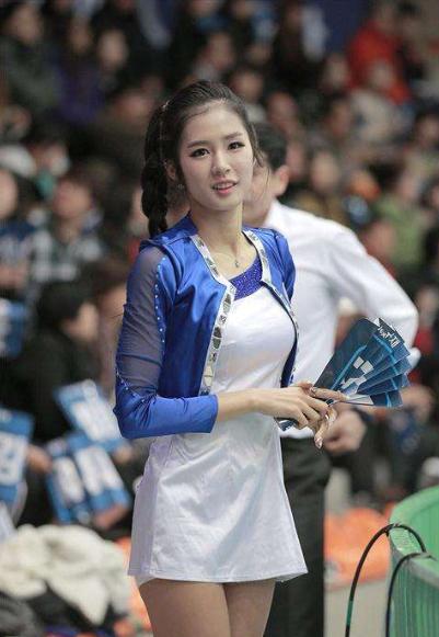 韩国棒球女明星一字马,韩国棒球界女神写真