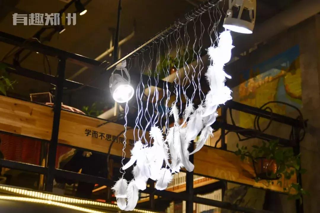 在纬一路和农科路酒吧街，嗨一场成年人的游戏