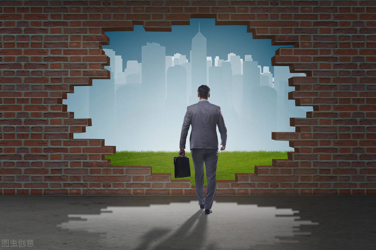 孩子沉迷游戏不让玩就跟疯了一样,孩子沉迷游戏可以给她压力吗