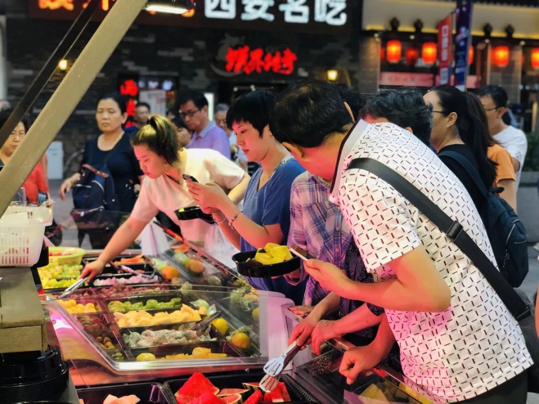 天津奥城夜市最新视频,天津奥城现在有夜市么