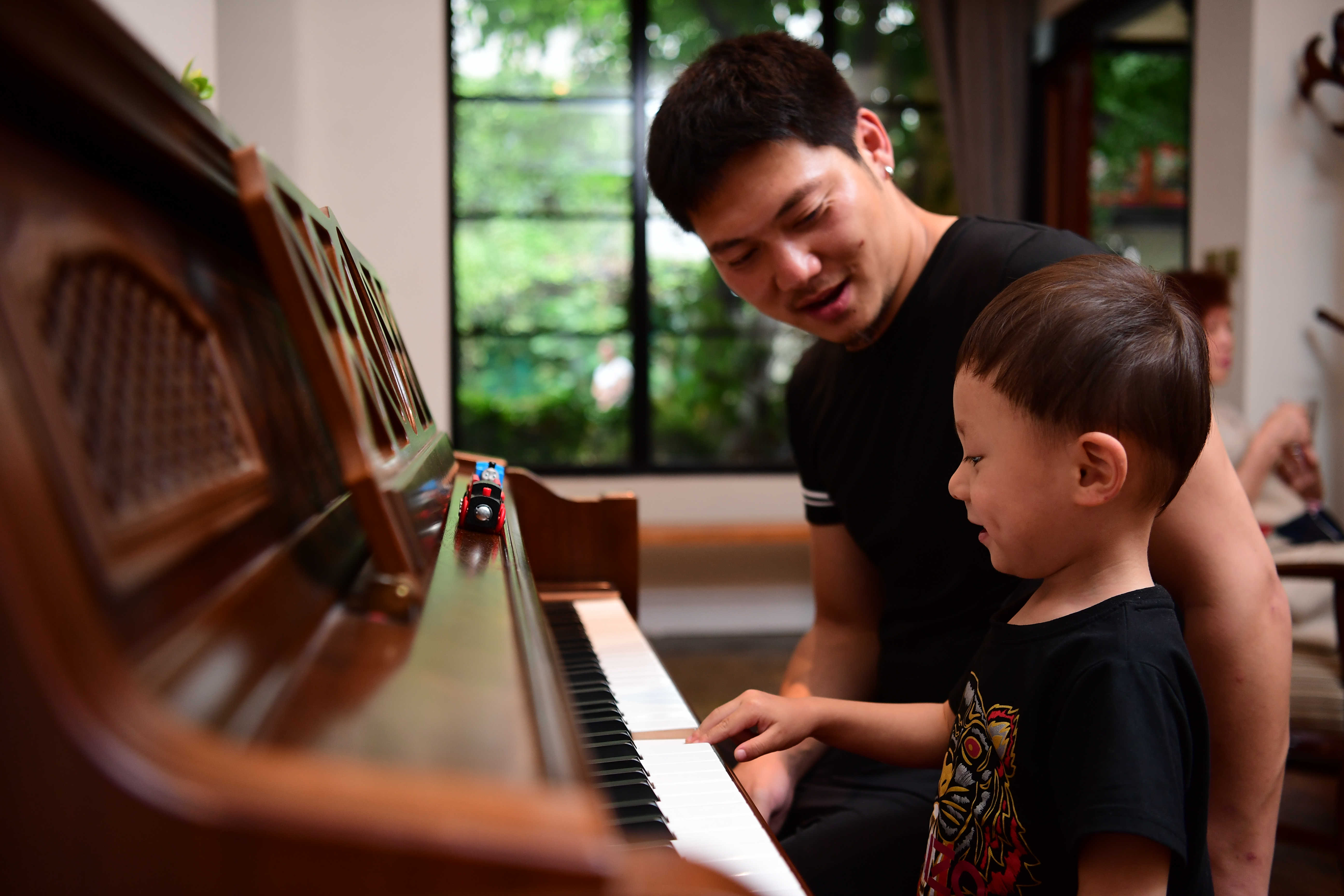 爸爸是蛮不讲理的人,爸爸是无所不能的父亲