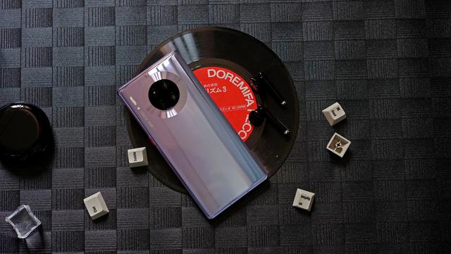 华为mate30pro和华为mate40pro,华为手机目前最值得入手的一款