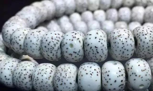 星月菩提奶油黄好还是顺白好,星月菩提奶油黄