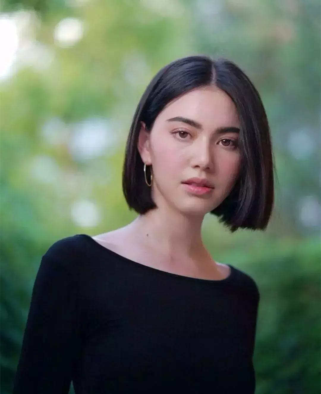 短发卷发怎么打理好看,不用打理又好看的短发