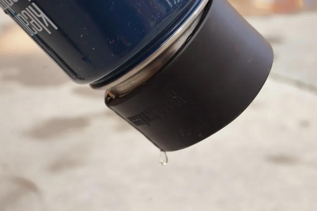 还在用双手费劲拧杯盖？我只要3根手指，1秒就开了！