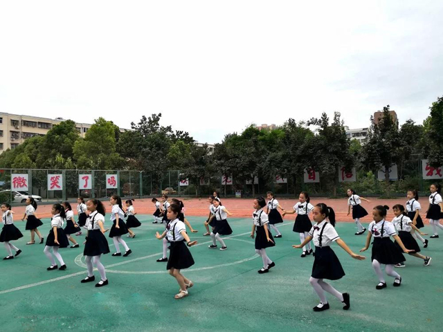 百花盛开，多彩社团——邓州市花洲实验小学西校区社团验收展示