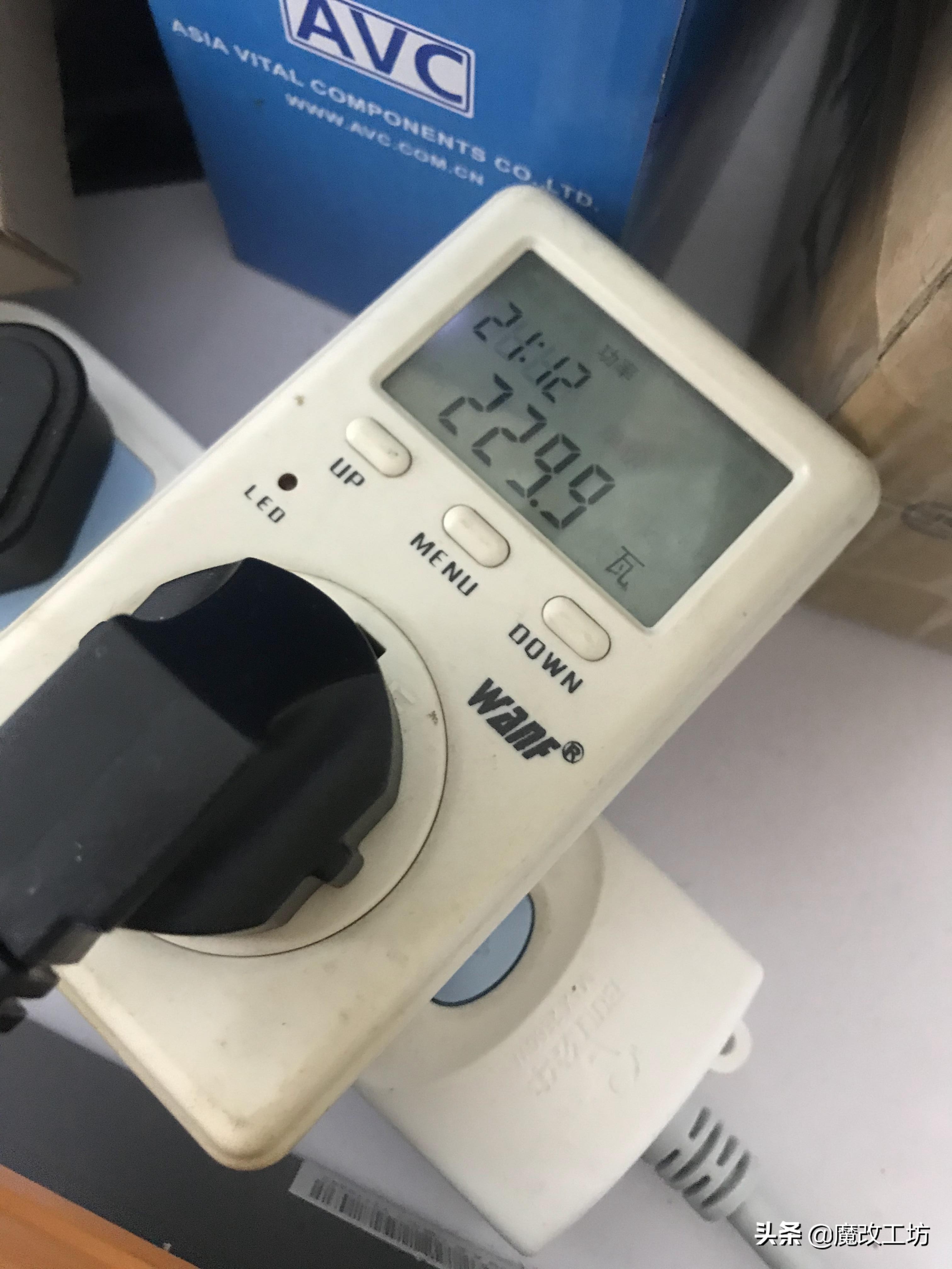 528元蓝宝石580显卡满血版，要保值就选它，核心不打黑胶质量过硬