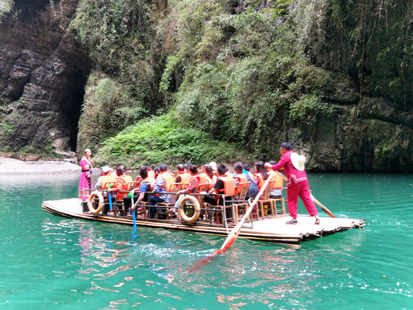 彭水阿依河旅游路线,重庆彭水阿依河漂流双人行攻略