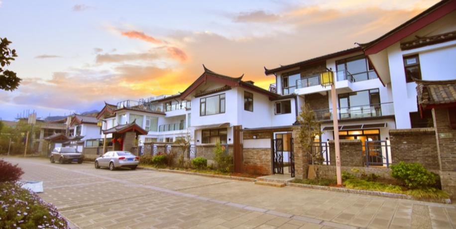 丽江白沙古镇住宿推荐,束河古镇三天两晚住宿团购