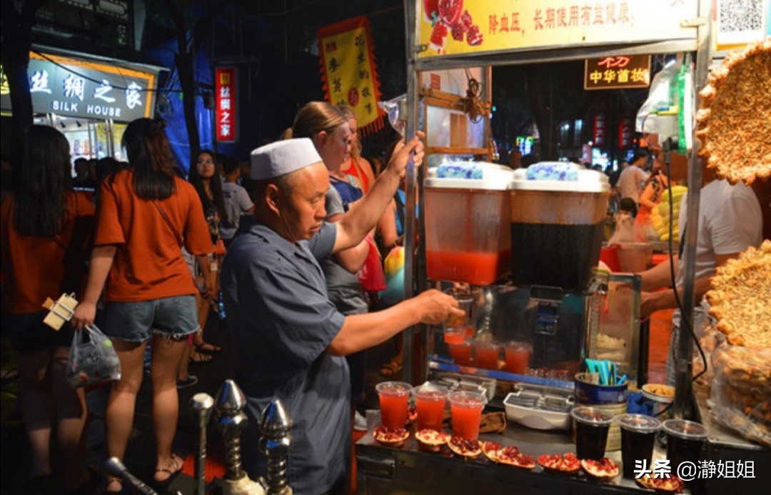 西安探店美食回民街,相约西安回民美食街