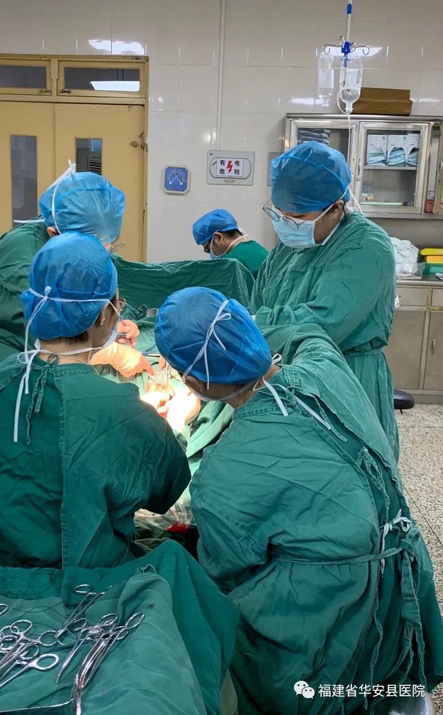 「华安县总医院」妇产科团队顺利开展阴式“子宫全切”手术