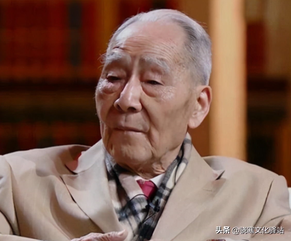 “纸囚一世”—译者吴钧陶，常年被结核菌侵扰却坚持传递中西文化