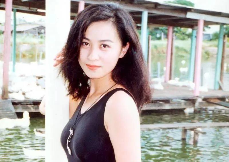 张国荣死时来道别的所有明星名单,张国荣死20周年纪念照片