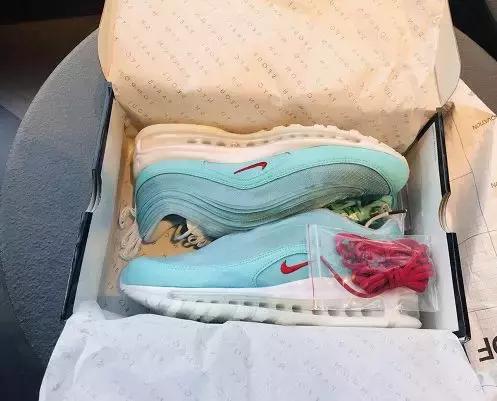 nike主理人签名球鞋,nike限量款球鞋在哪里抢购