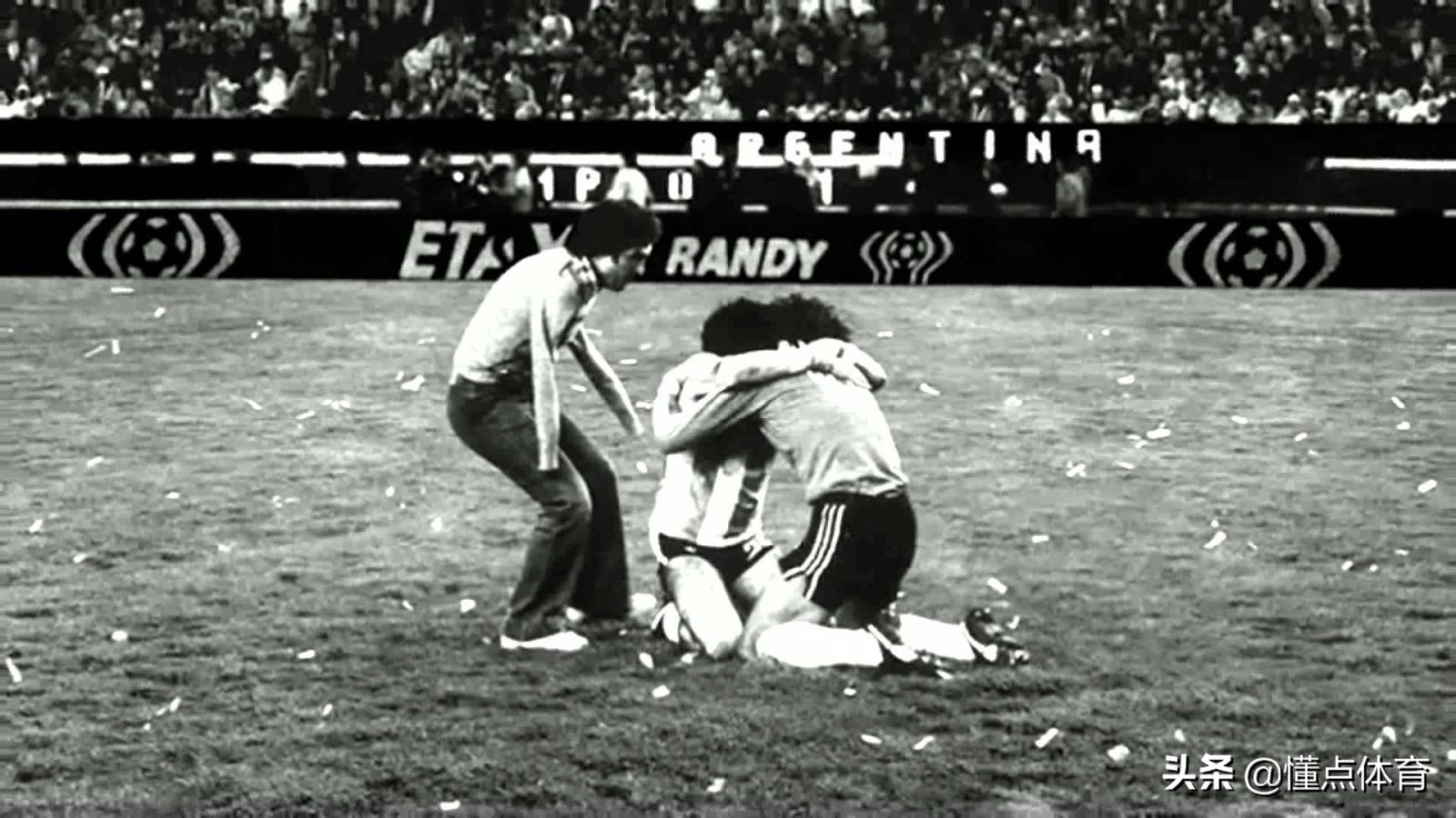 足球100个难忘瞬间,十大足球难忘瞬间