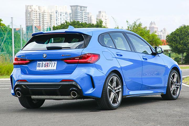 这驾感，仍然又浓又辣，试驾全新一代宝马M135ixDrive