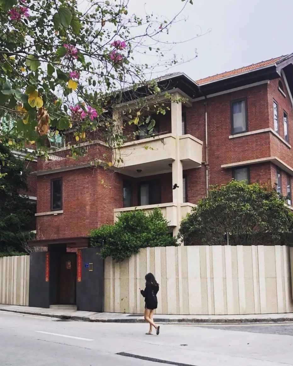 《以家人之名》完结倒数，谭松韵生活的城市，居然藏着太多惊喜