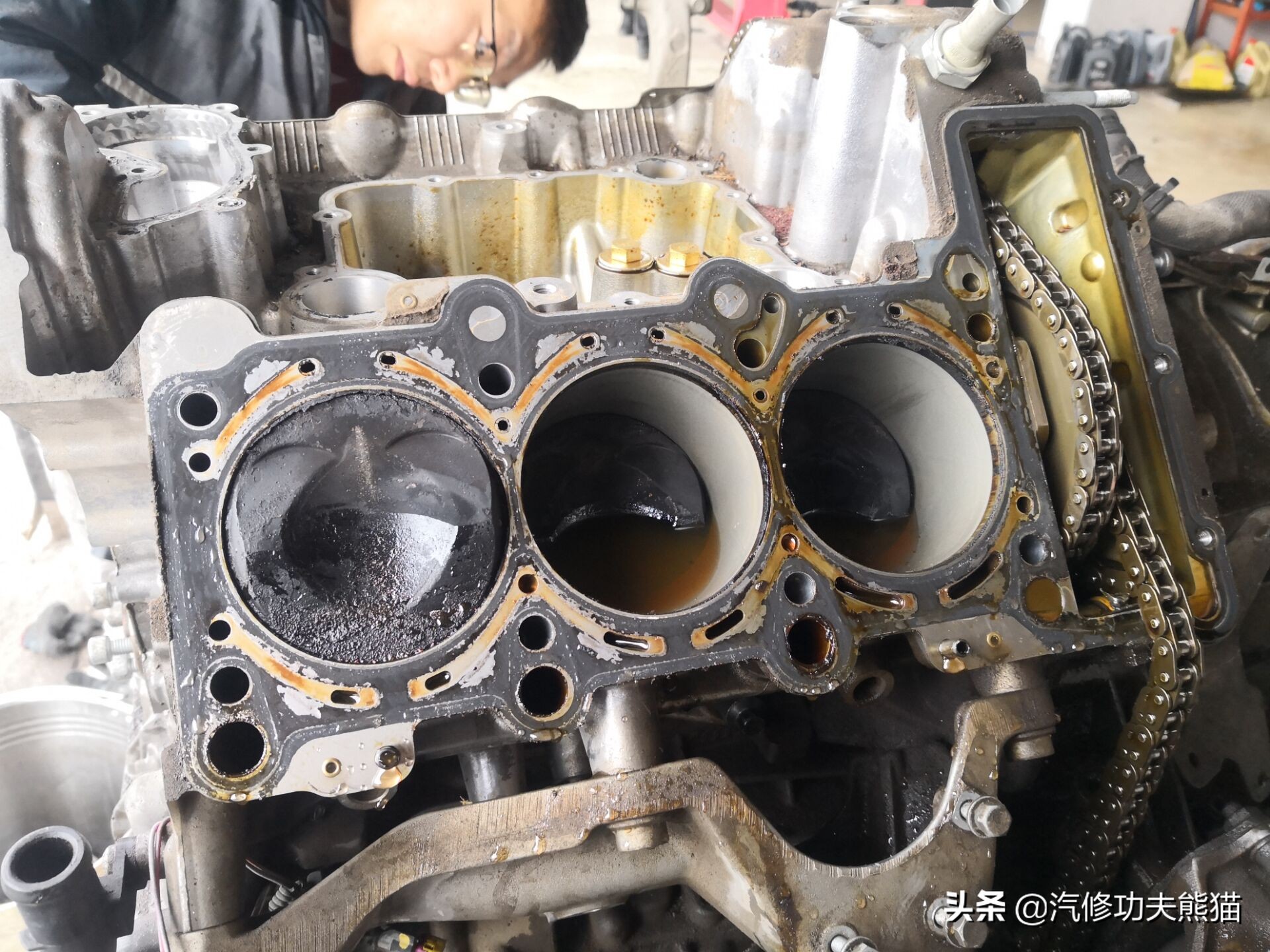 为什么都说奥迪a6l烧机油,奥迪a6l2.4烧机油原因分析