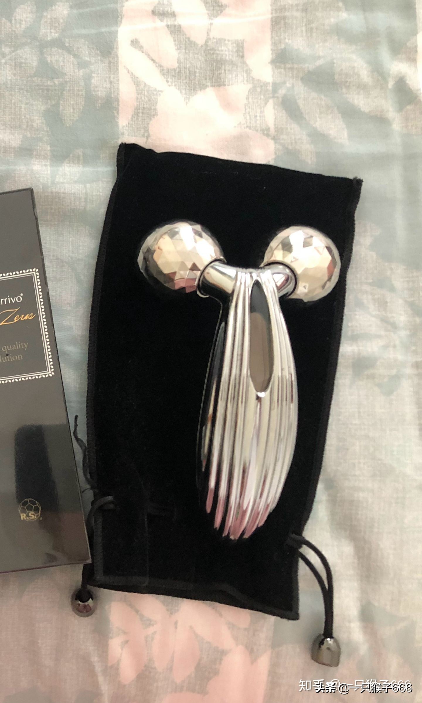 宙斯雅萌美容仪哪个好,美容仪宙斯和雅萌的对比测评