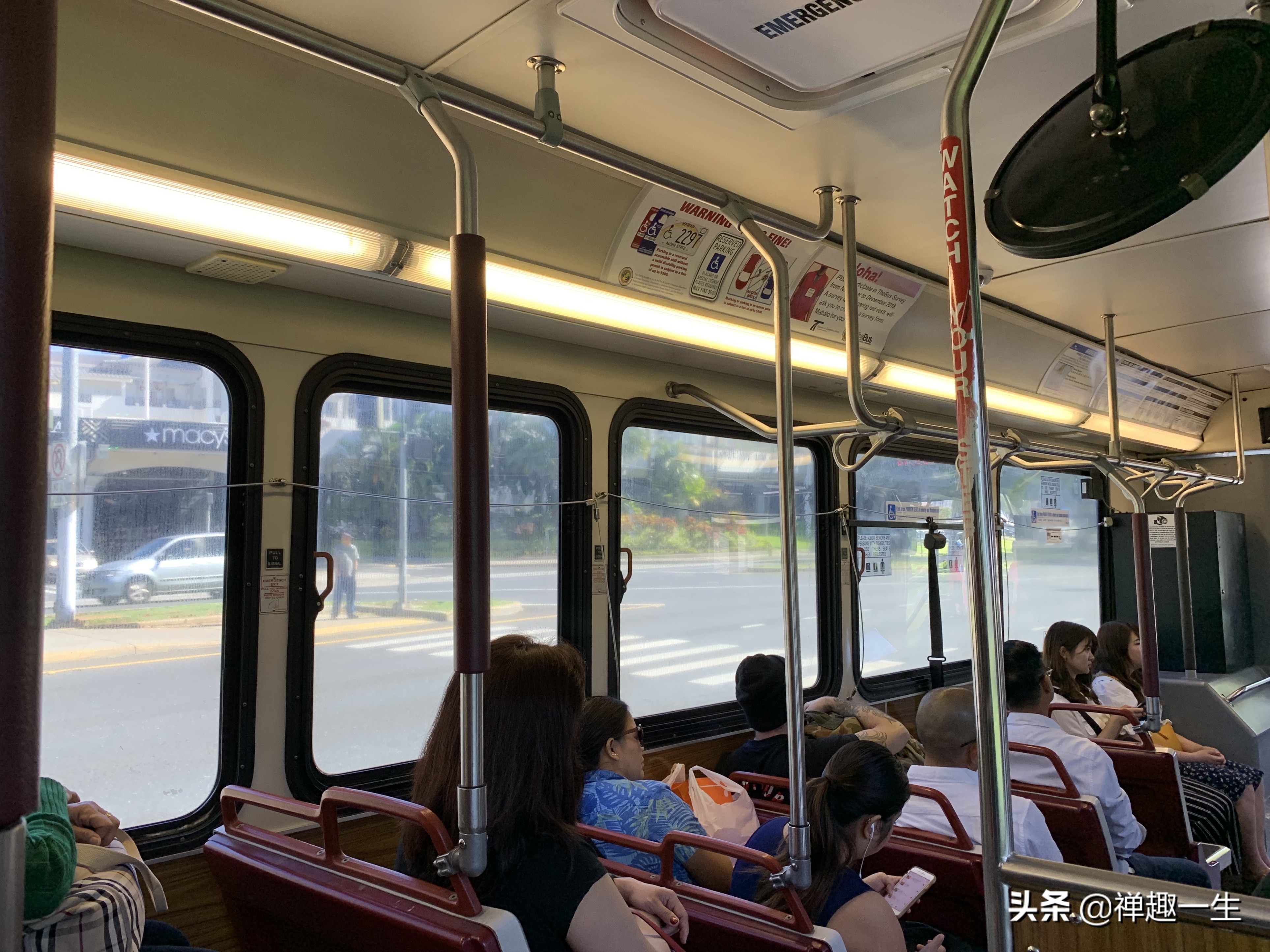 西班牙人哪里有好玩的,西班牙人看巴塞罗那