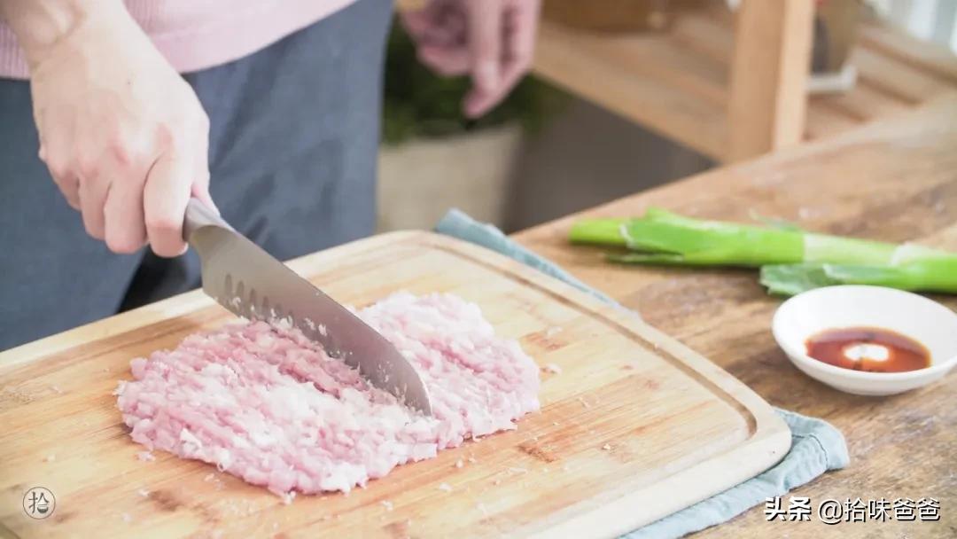 鲜肉包应该怎么做馅儿,牛奶肉包的做法