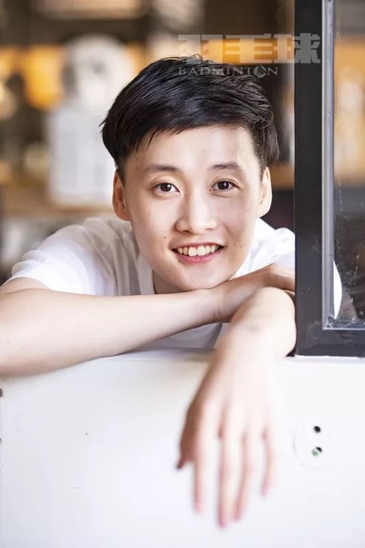 打羽毛球的陈雨菲,羽毛球陈雨菲图片