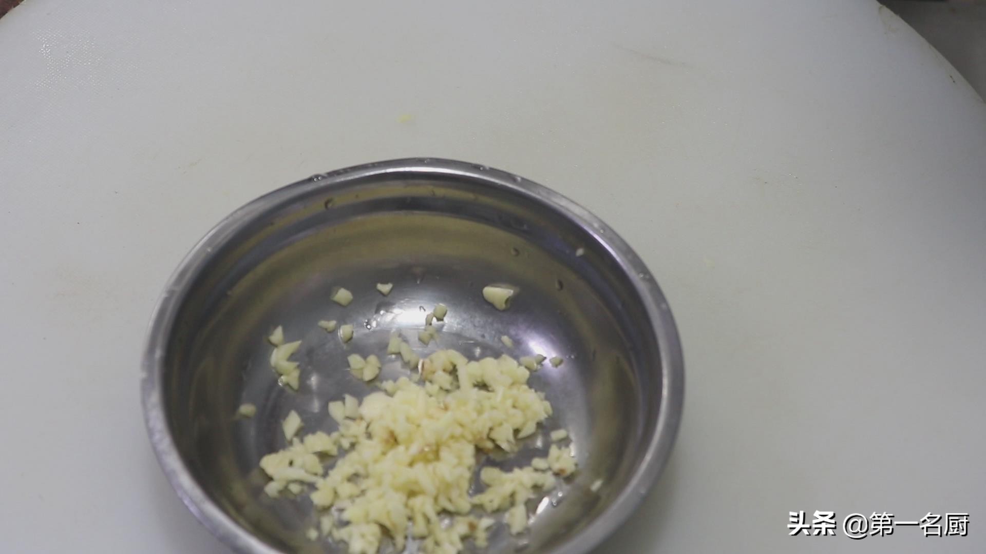 酥脆爽口的拌黄瓜这样做才够味,黄瓜怎样拌最好吃又快又简单