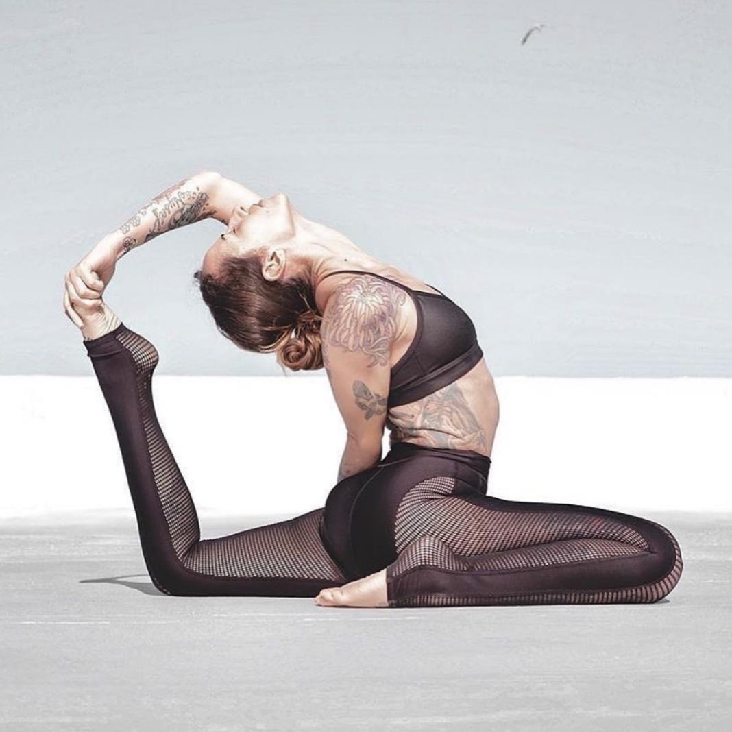 jolin丝绒套装,jolin年轻时