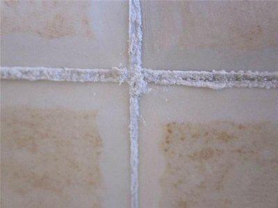 墙面填缝剂反碱是什么原因引起的,瓷砖勾缝剂反碱怎么解决