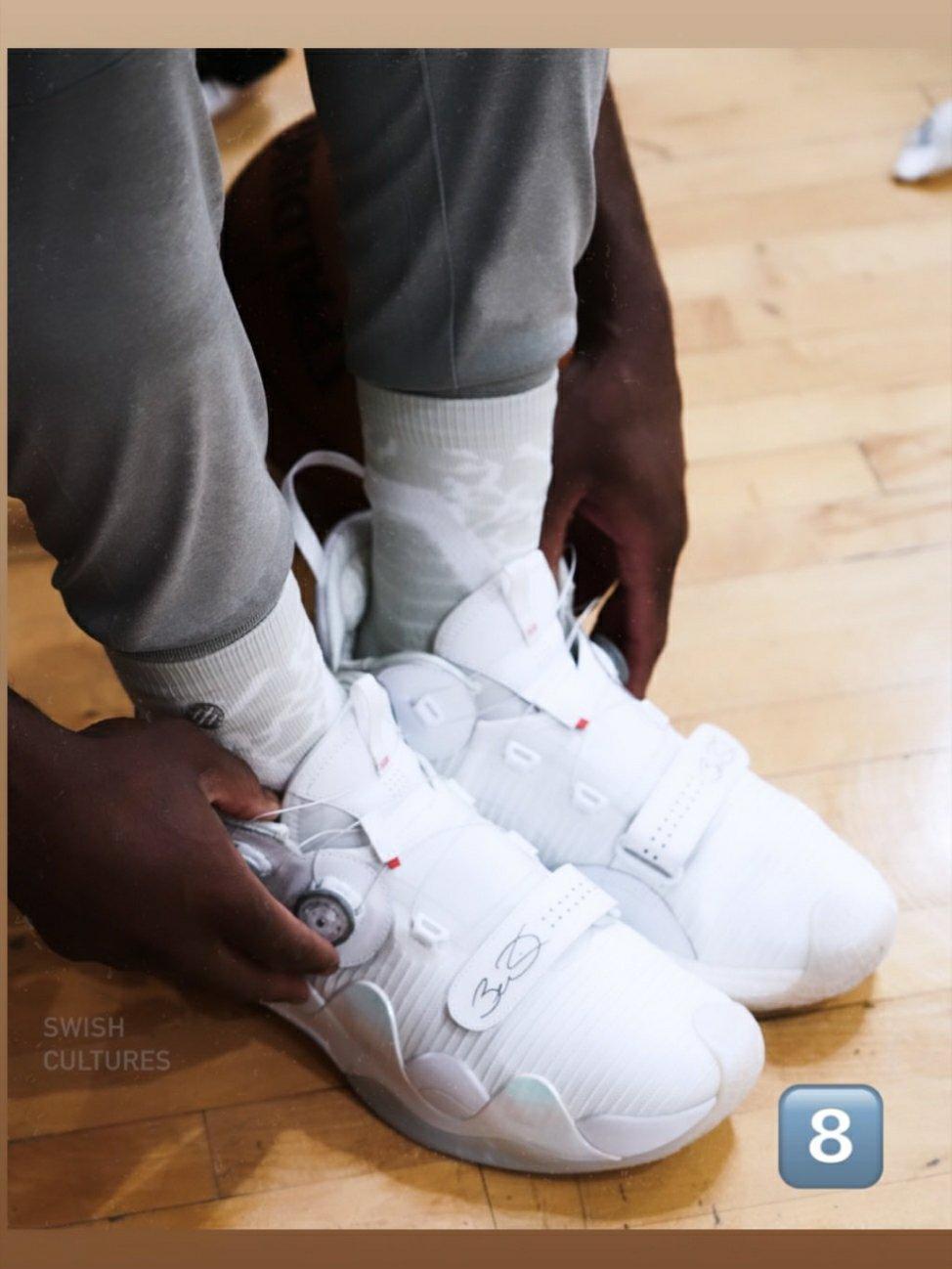 哈登库里全明星战靴,哈登和库里的球鞋谁的好