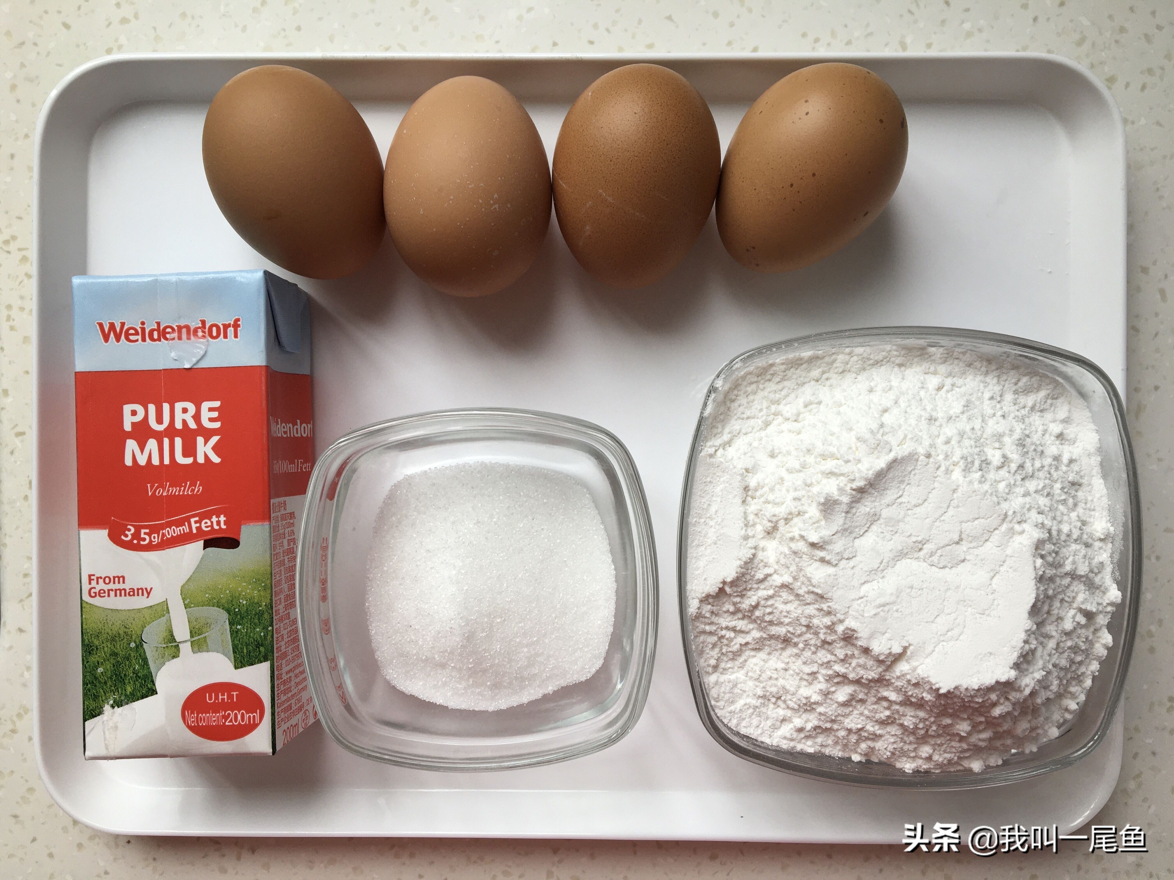 四个鸡蛋做鸡蛋糕的比例,不油炸糯米粉最简单的吃法