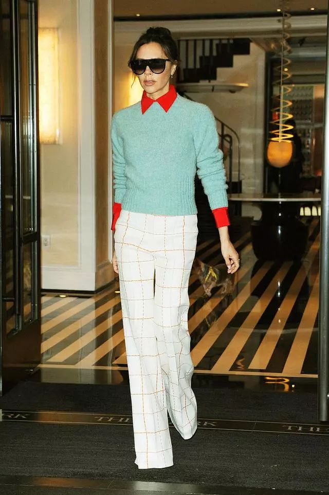 贝嫂衣品,贝嫂惊艳的穿搭