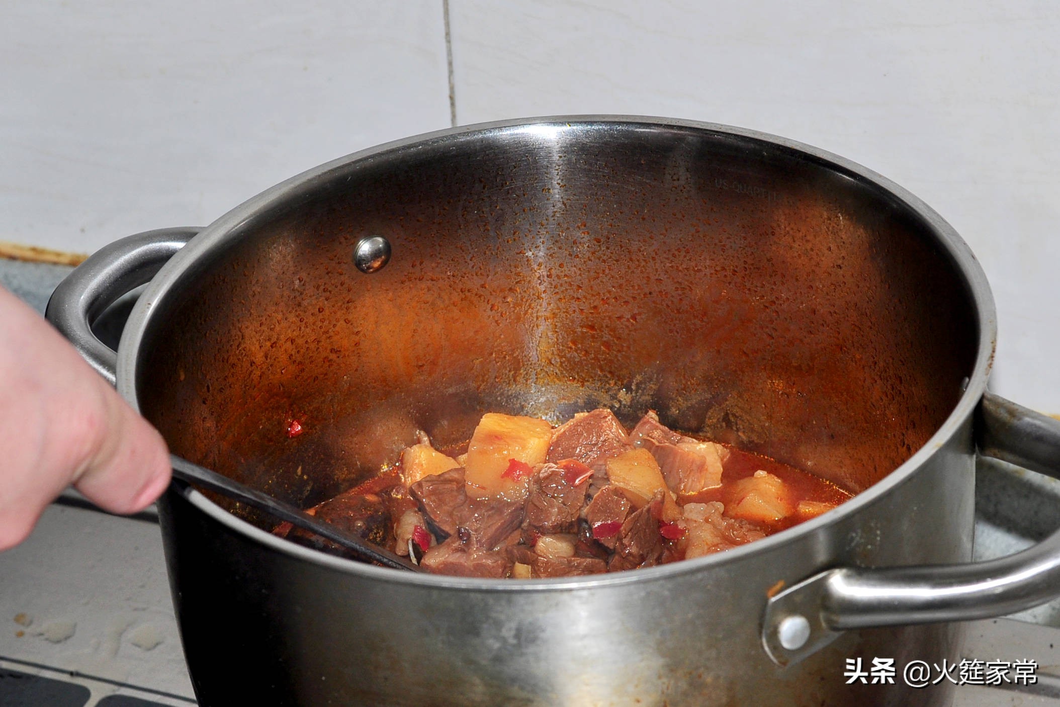 让人食欲大增的辣椒拌饭,牛肉盖浇饭很好吃
