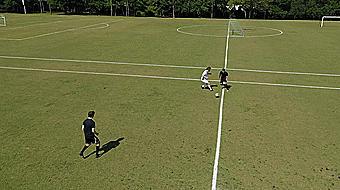 十个足球比赛常用过人教学,球场上的经典技巧大家都学一学吧