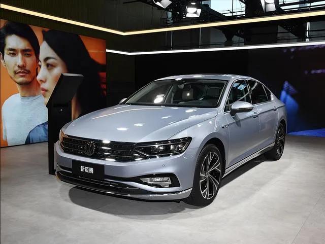 18万可以买一台15年的奔驰c200吗,预算20万买a4l还是奔驰c200