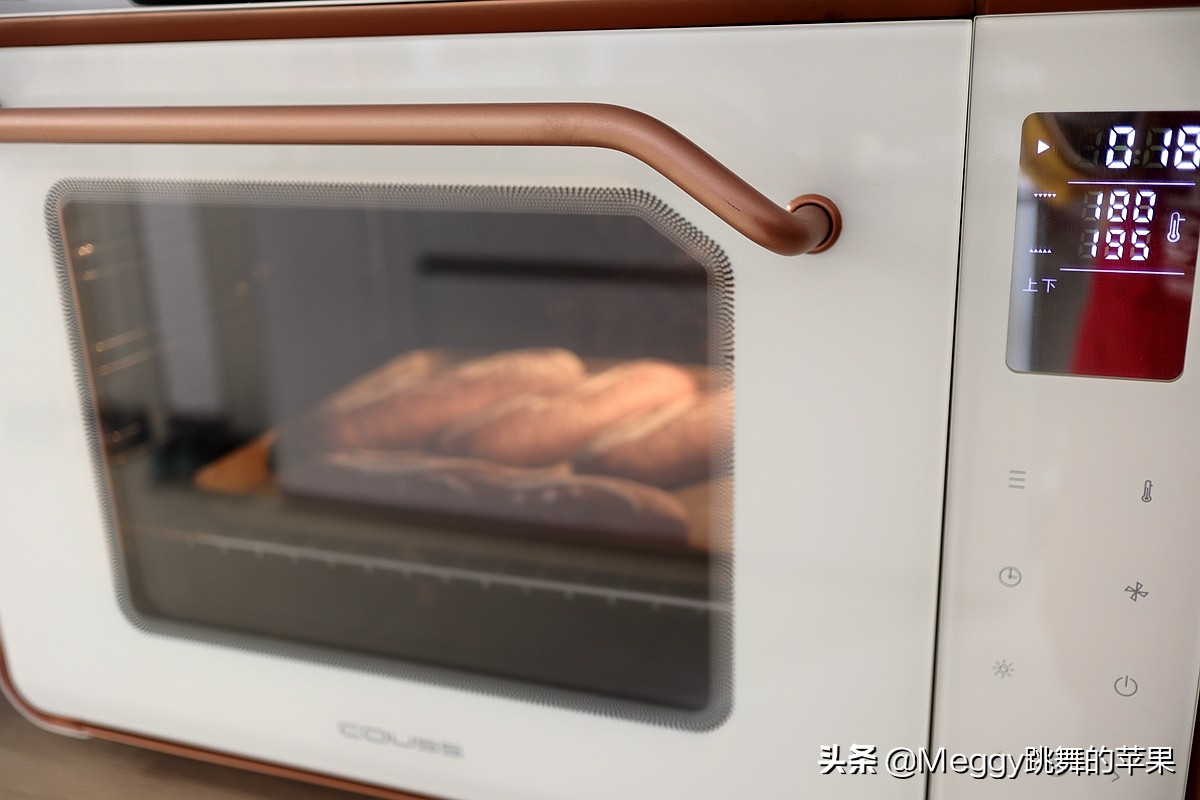 天热吃这种面包，烤1炉吃2天，黑米软欧中加这料，儿子直夸好吃