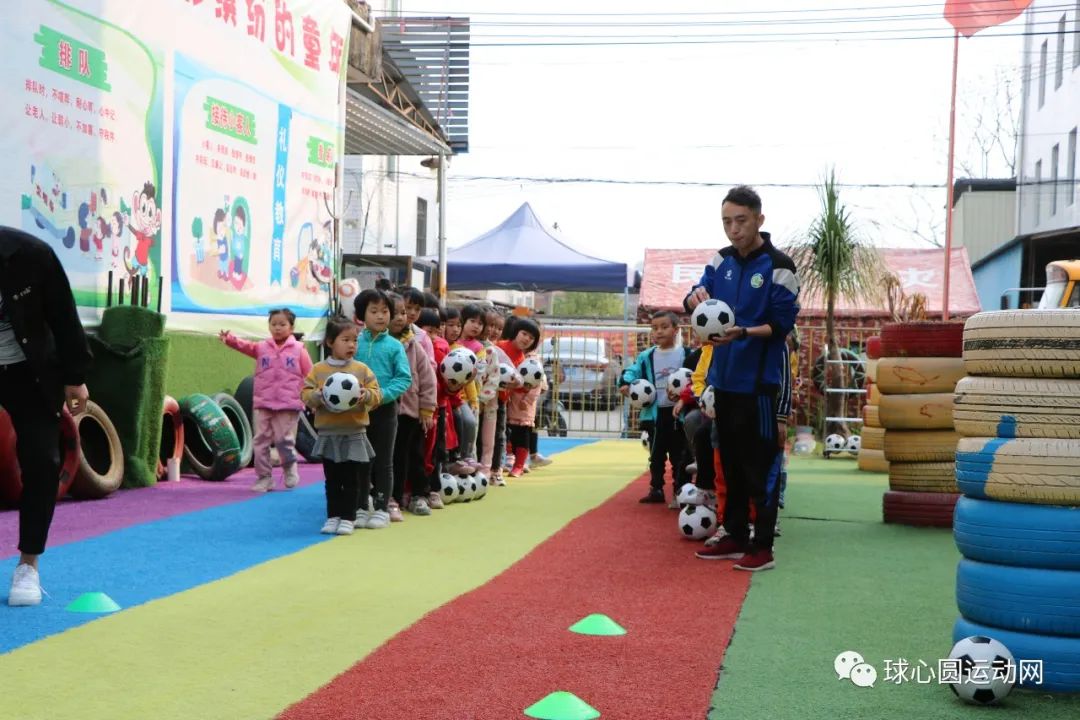 幼儿足球小足球,幼儿园儿童小足球